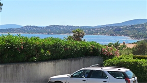t2 à la location saisonniere -   83380  LES ISSAMBRES, surface 35 m2 location saisonniere t2 - UBI470841137